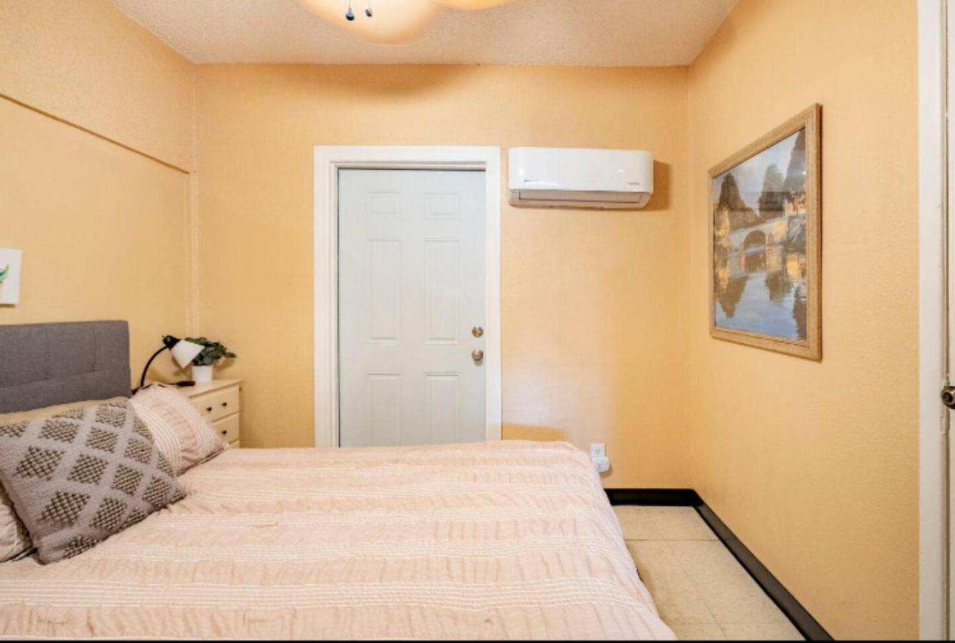 3-Bed Bungalow Walk To Historic Downtown Санфорд Екстериор снимка